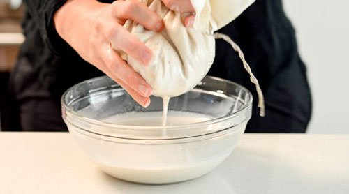 Ricetta latte di mandorle fatto in casa